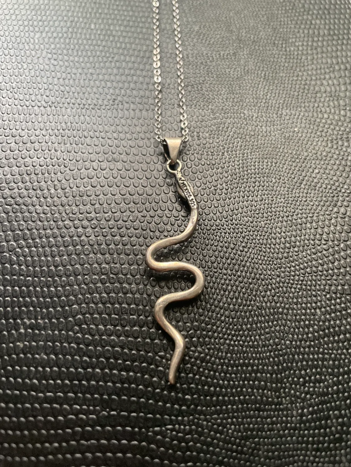Silver Snake Necklace image indicator(2)