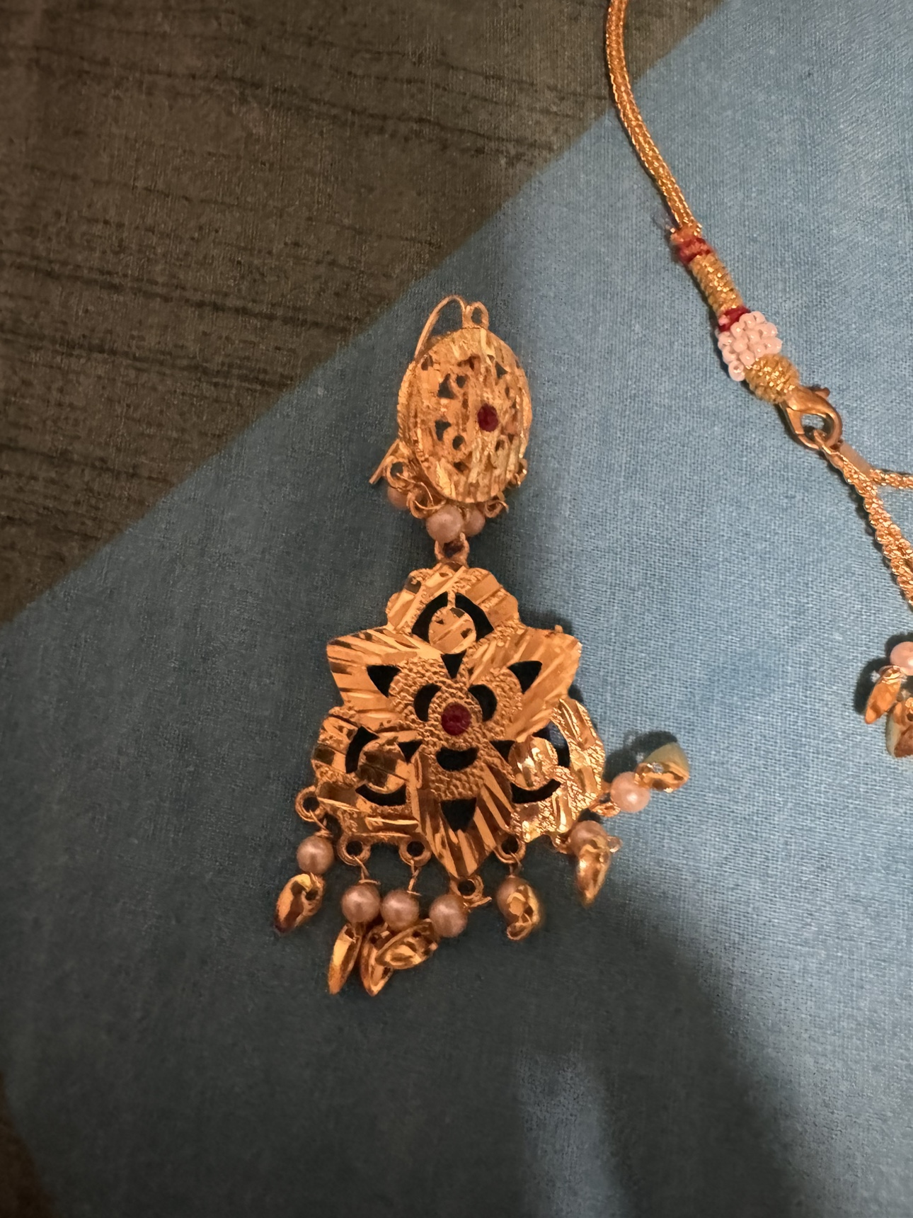 Gold Tone Jewellery Set - photo 2