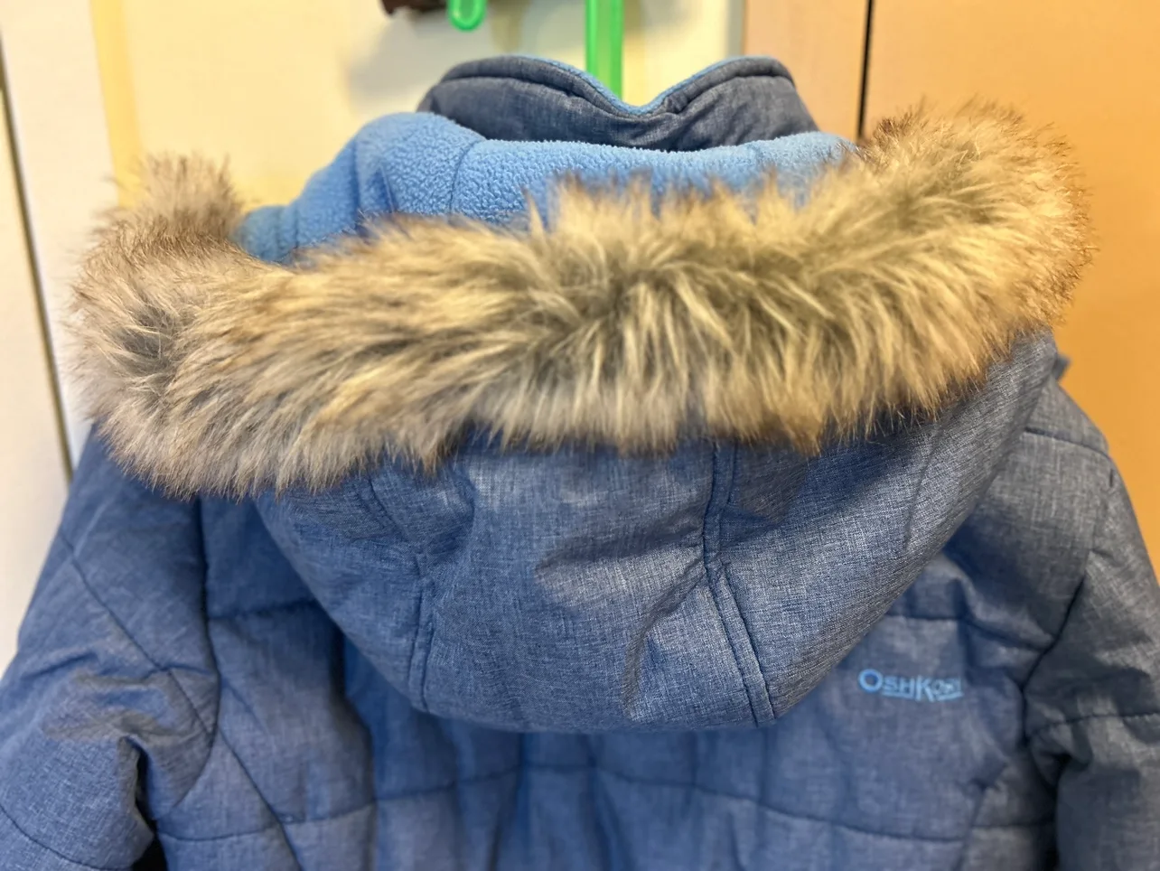 OshKosh B'Gosh Girls Winter Coat Size 8 image indicator(2)