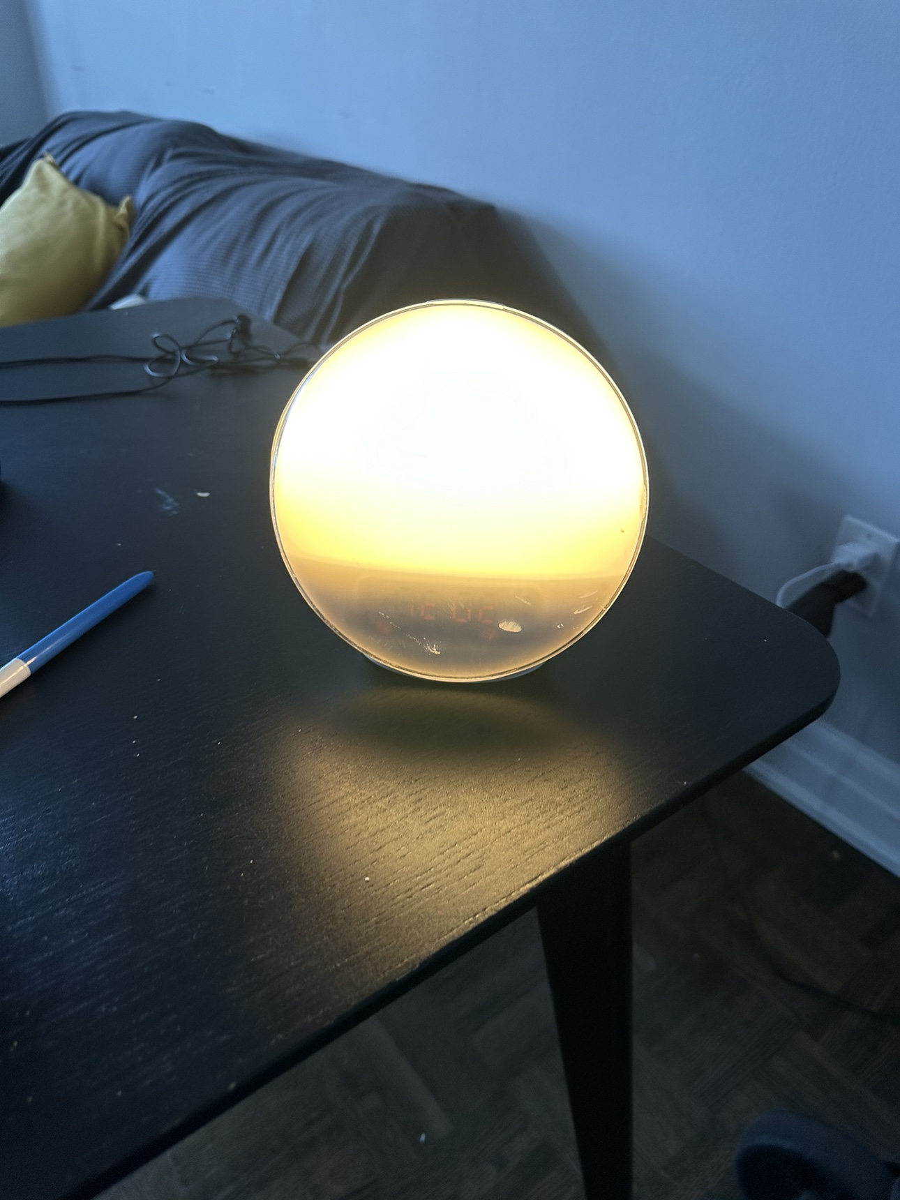 Wake-Up Light Alarm Clock - photo 3