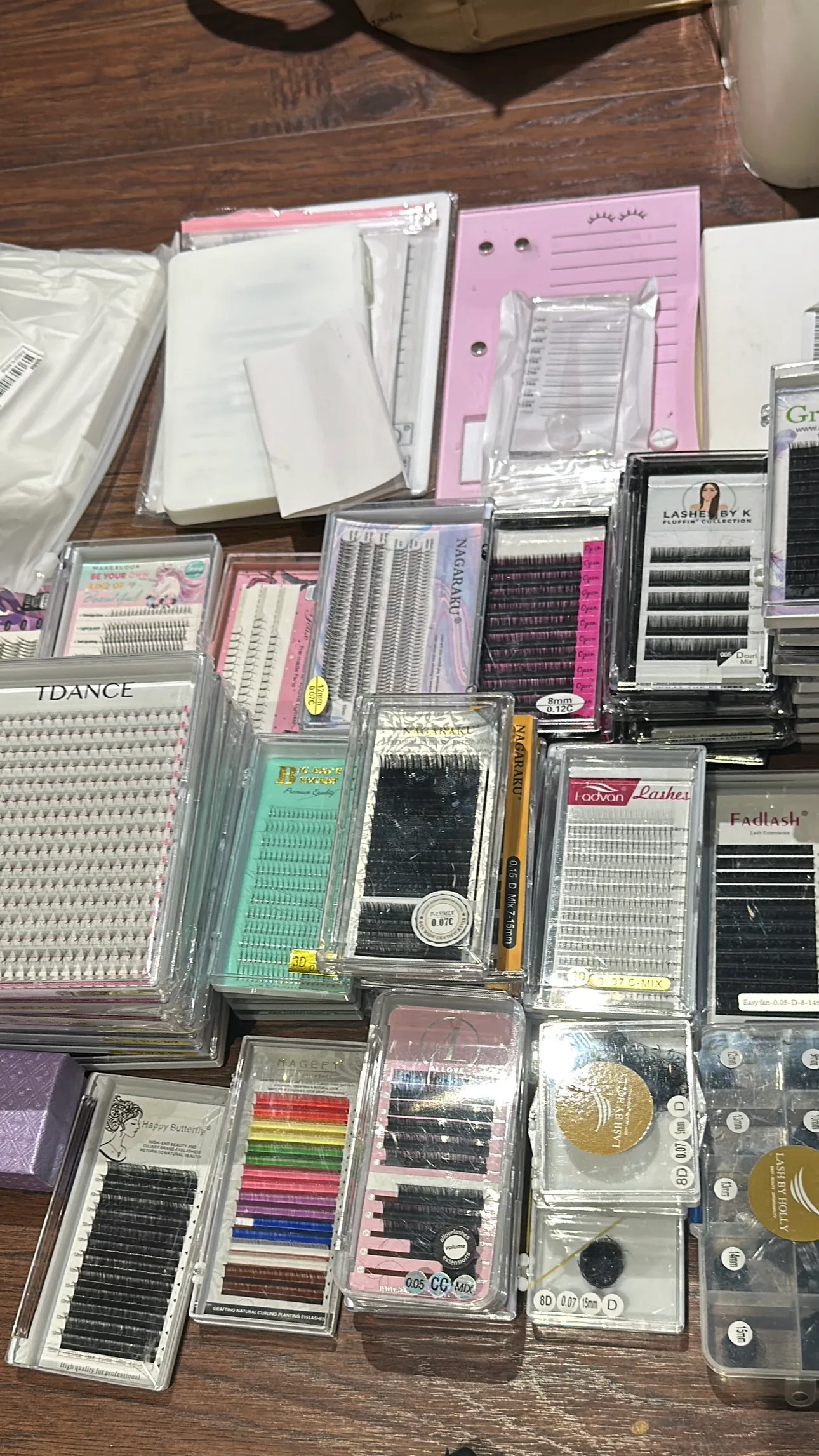 Lash Extension Supplies image indicator(4)