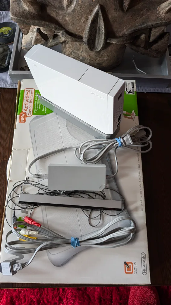 Wii Fit Plus Bundle - Console, Balance Board, Remotes, and Game image indicator(2)