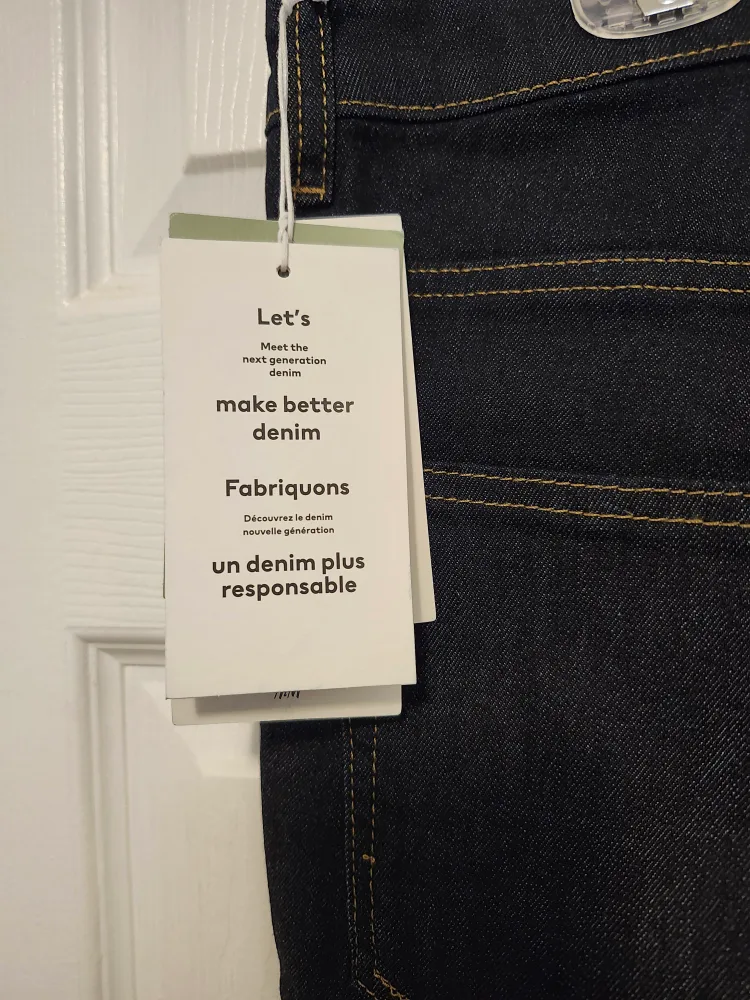 New H&M Women's Dark Blue High-Rise Jeggings - Size L image indicator(9)