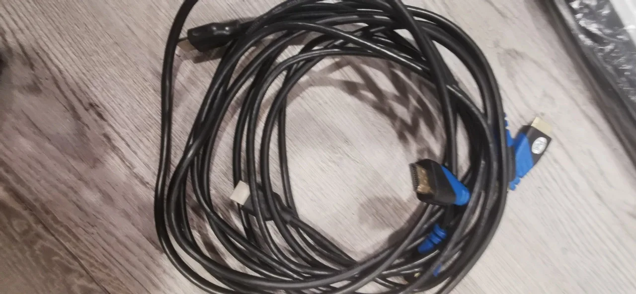 HDMI Cables #freecycle thumbnail