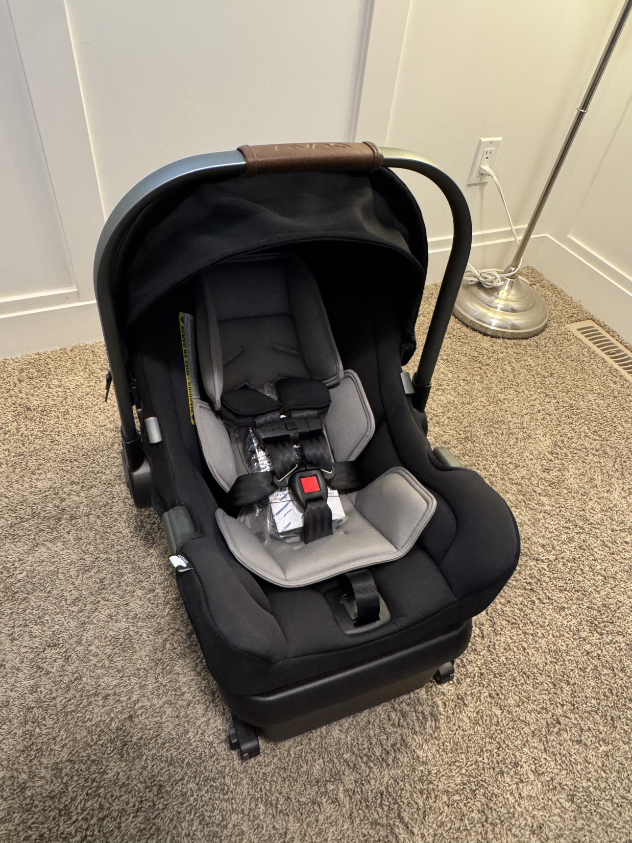 Nuna Pipa Car Seats - photo 2