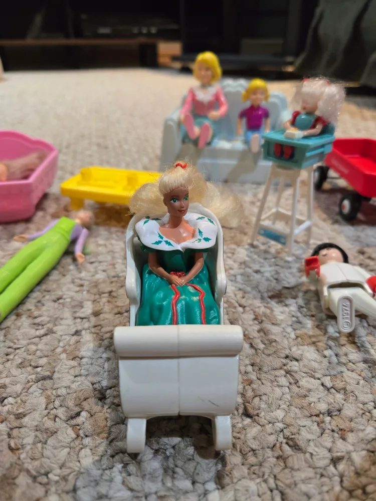 Fisher Price Loving Family Playset And More image indicator(6)