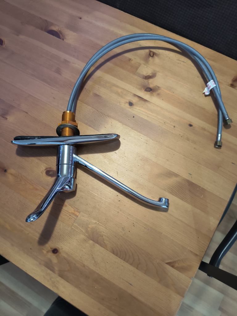 Single Handle Kitchen Faucet