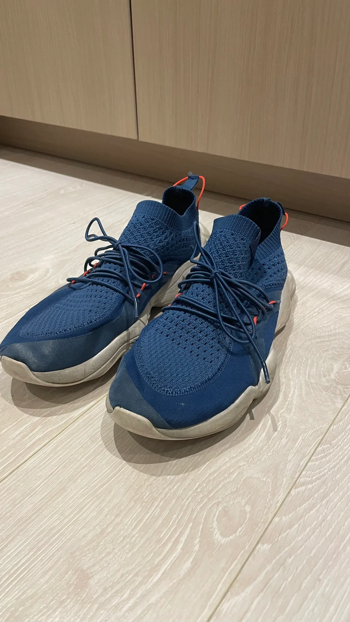 Reebok Sneakers thumbnail