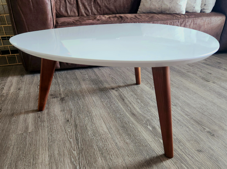 White Oval Coffee Table with Wooden Legs Structube