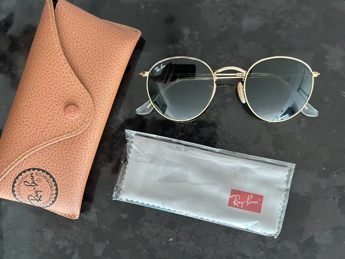 Classic RayBan Sunglasses thumbnail