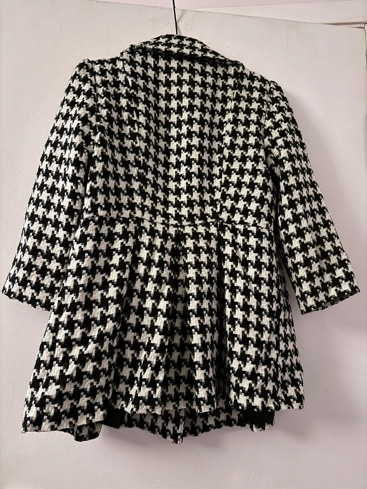 Danier Black and White Houndstooth Jacket image indicator(2)