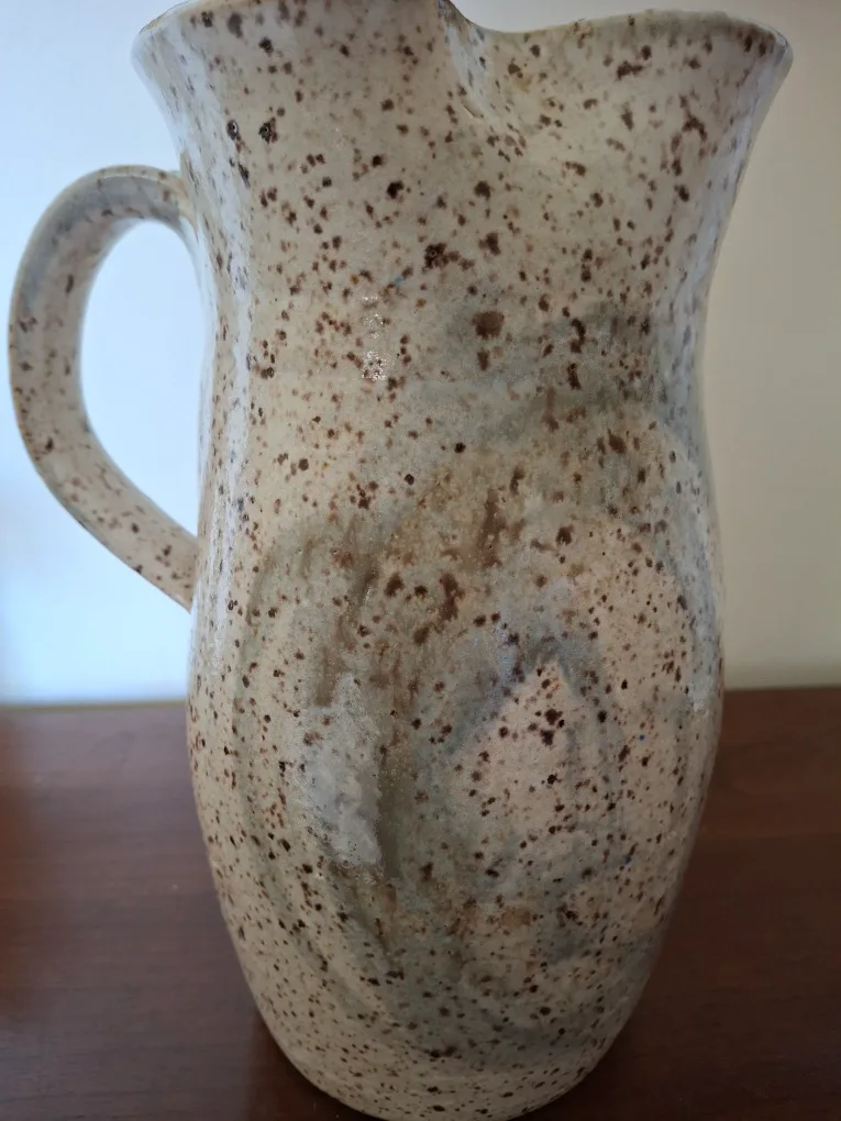 Hand made pottery jug image indicator(4)