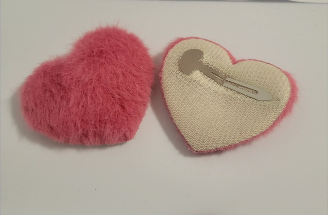 Pink Furry Heart Hair Clips - photo 2