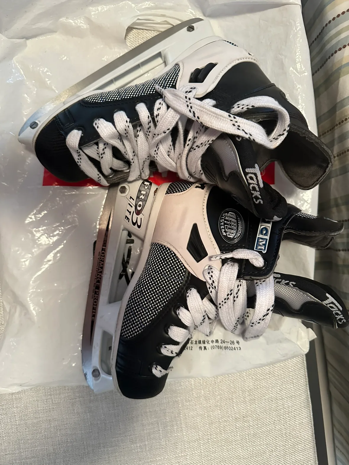 CCM Tacks 552 youth ice hockey skates image indicator(3)