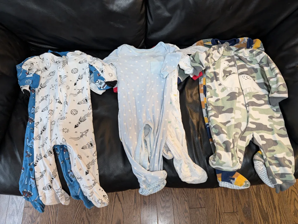 8 Baby Boy Sleepers 6-12M thumbnail