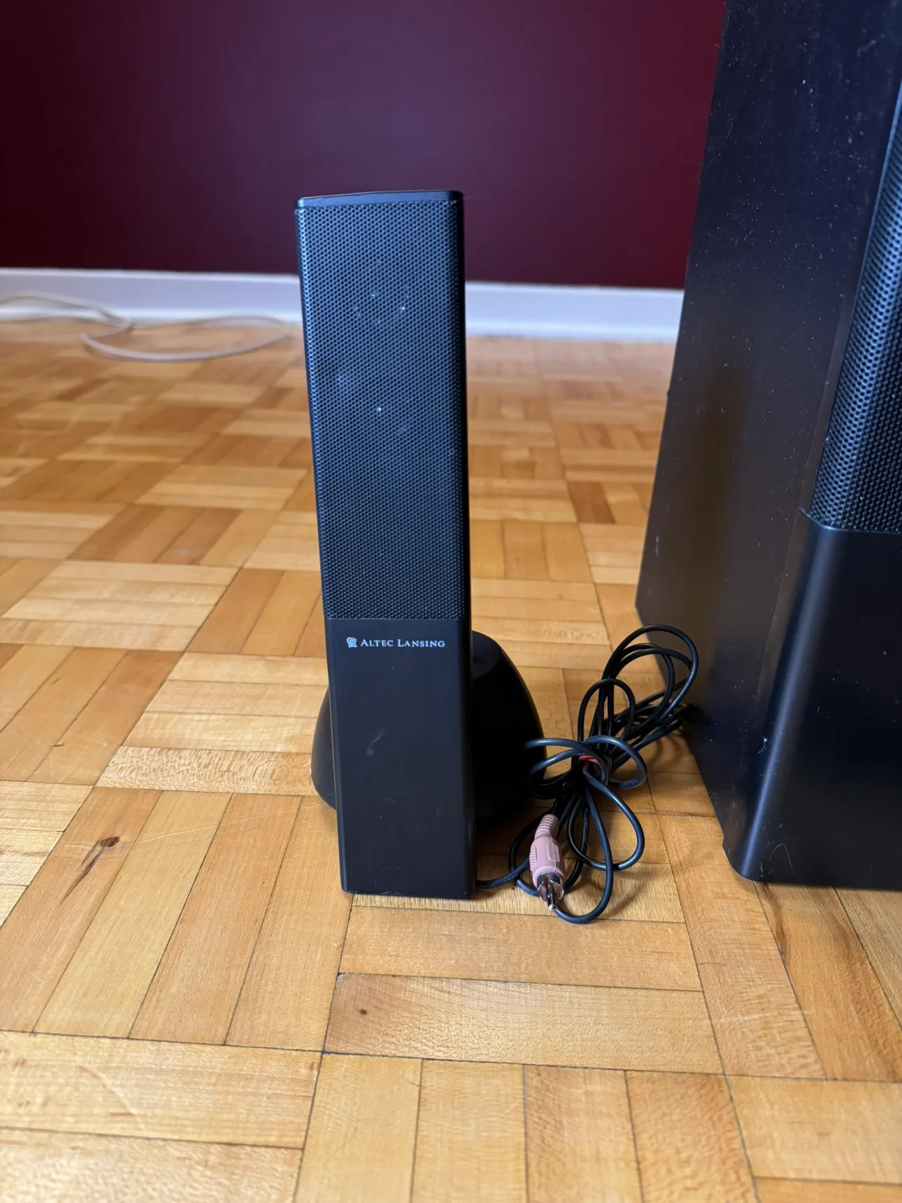 Altec Lansing 2.1 Speaker System image indicator(2)