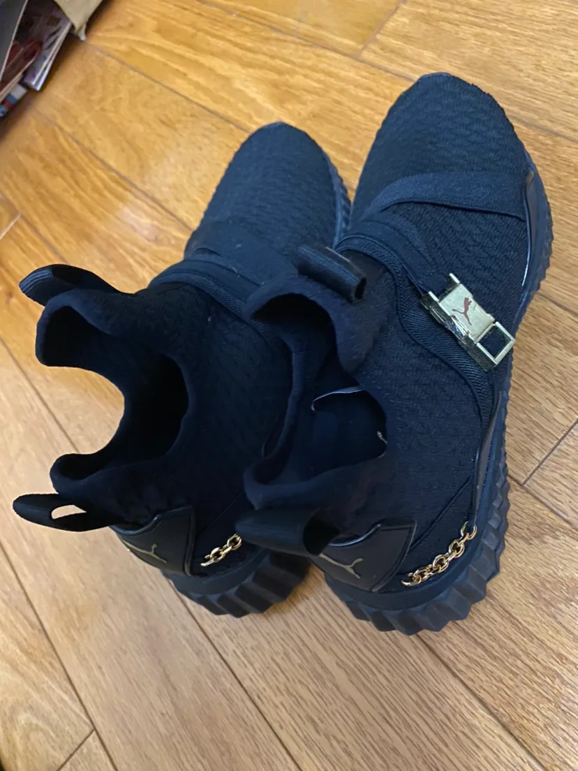 Puma Women's Shoes (size 9) image indicator(3)