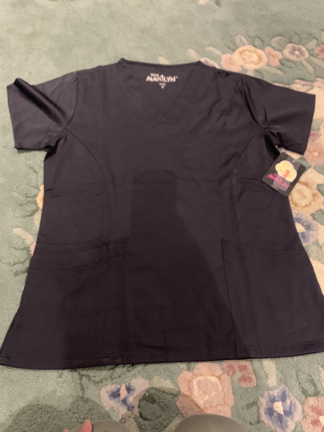 NEW Mini Marilyn Stretch V-Neck 3 Pocket Scrub - photo 2