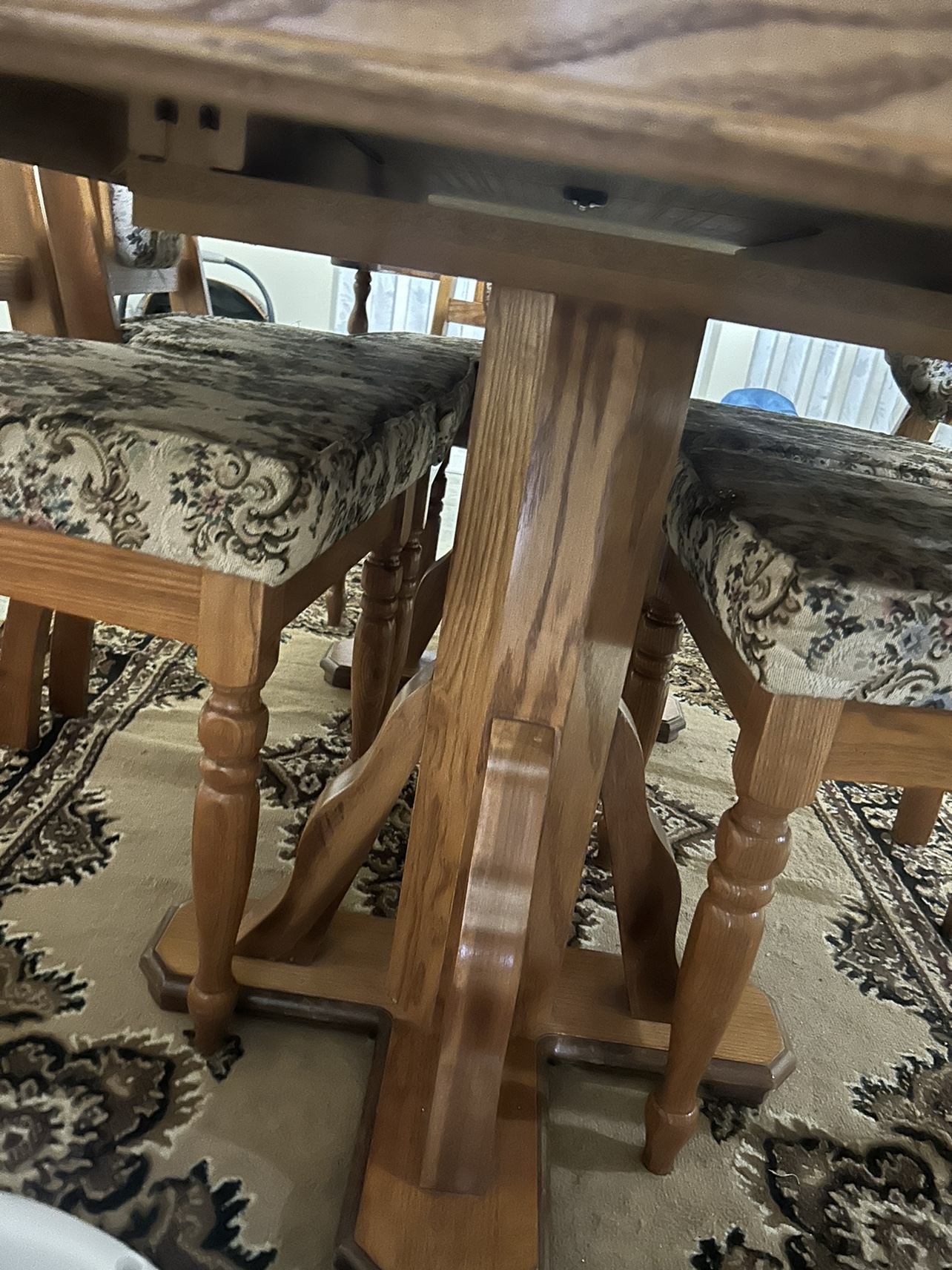 Oak Dining Table Set - photo 3