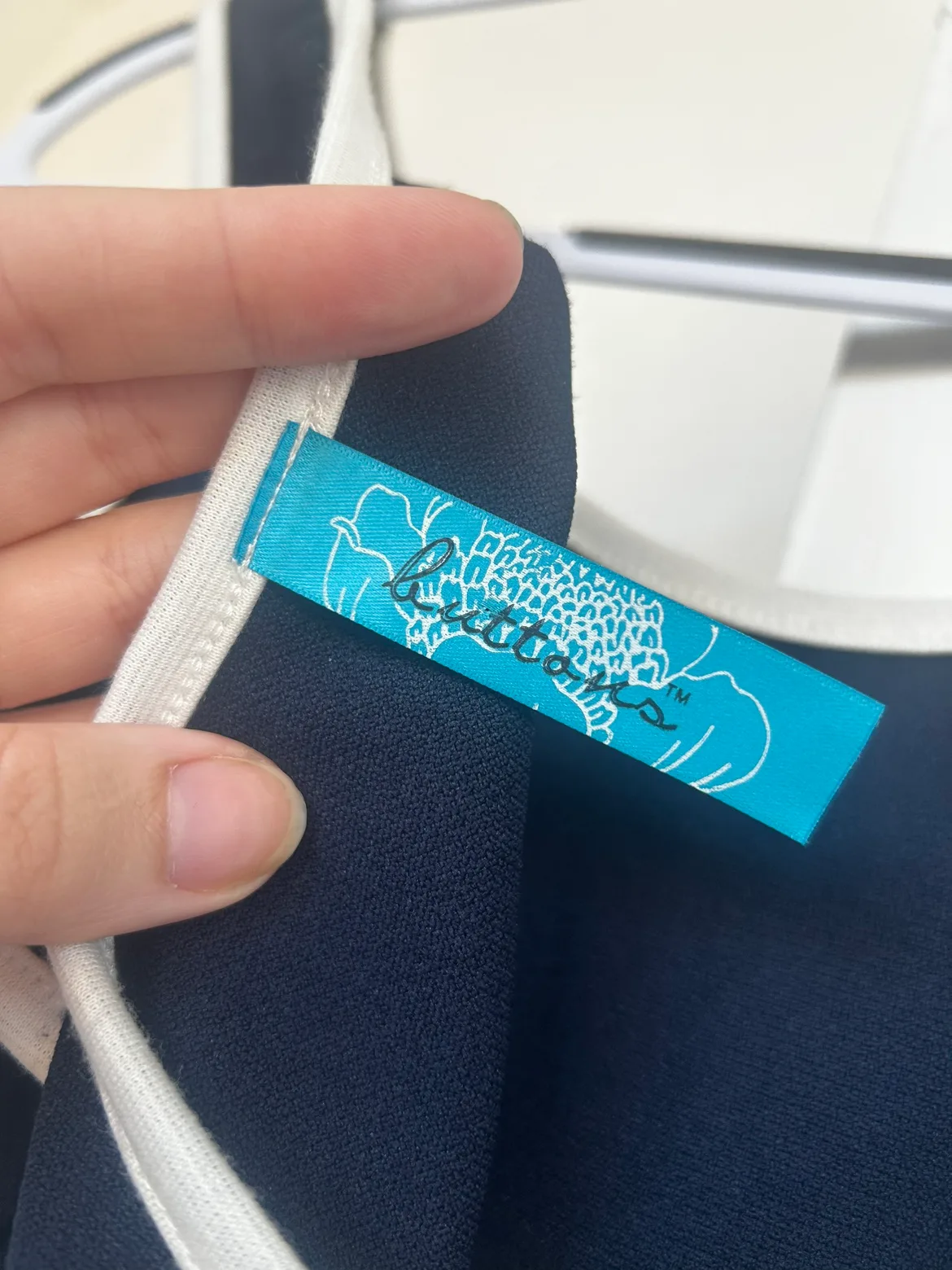 Small Women's Dress image indicator(3)