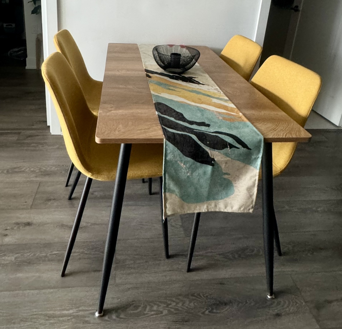 Dining Table with 4 uplholstered chairs