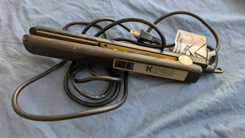 Kipozi Hair Straightener thumbnail