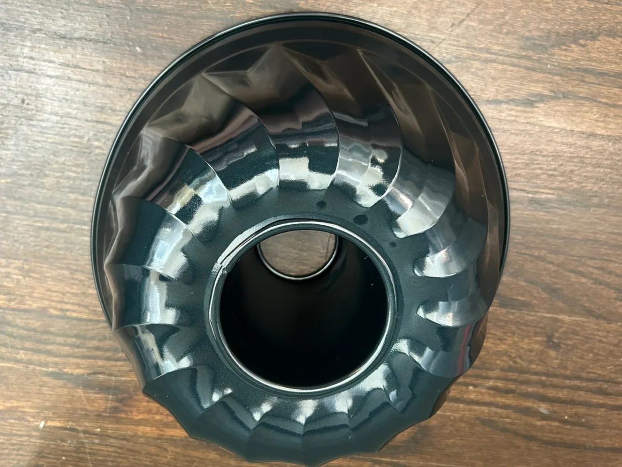 BerlingerHaus Bundt Pan - 25x10.5cm - Metallic Aquamarine image indicator(2)