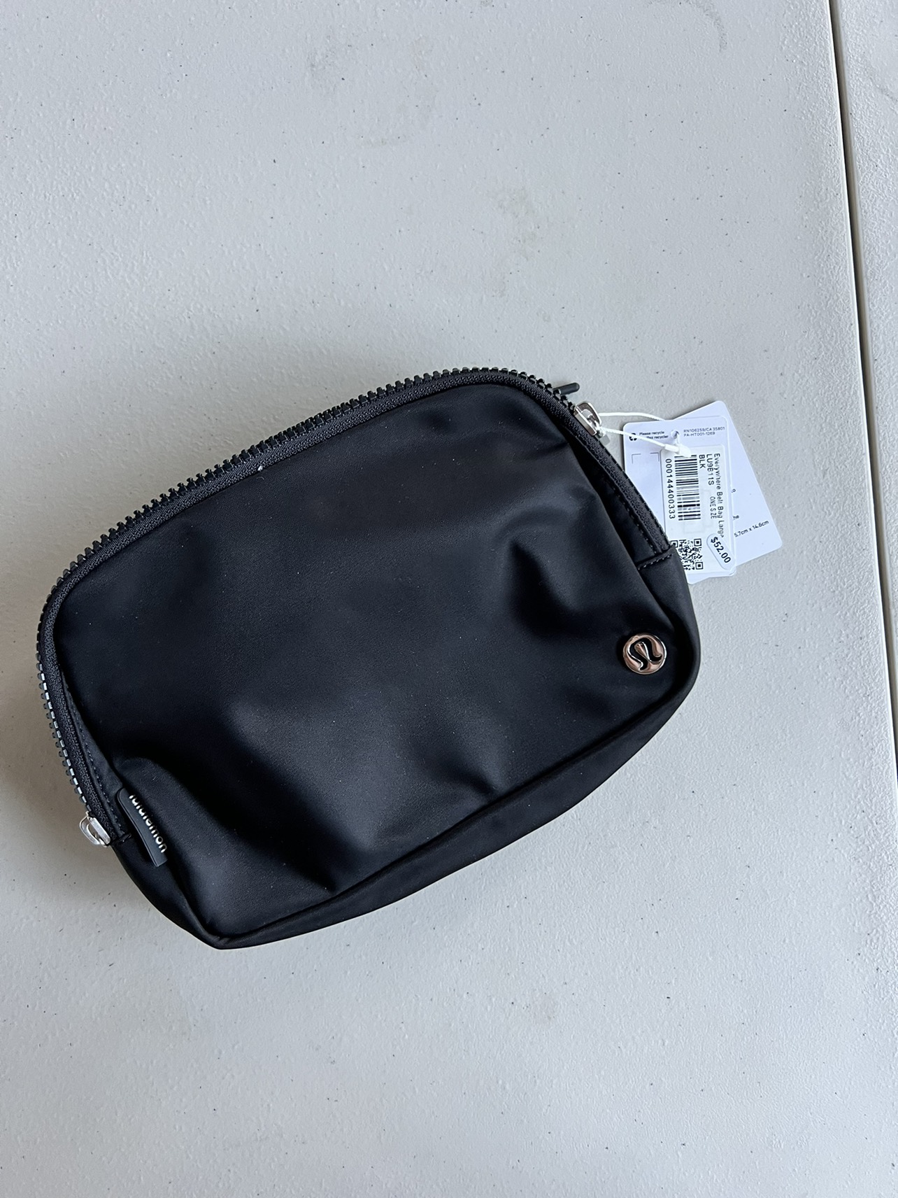 Brand New Lululemon Everywhere Bag - photo 3