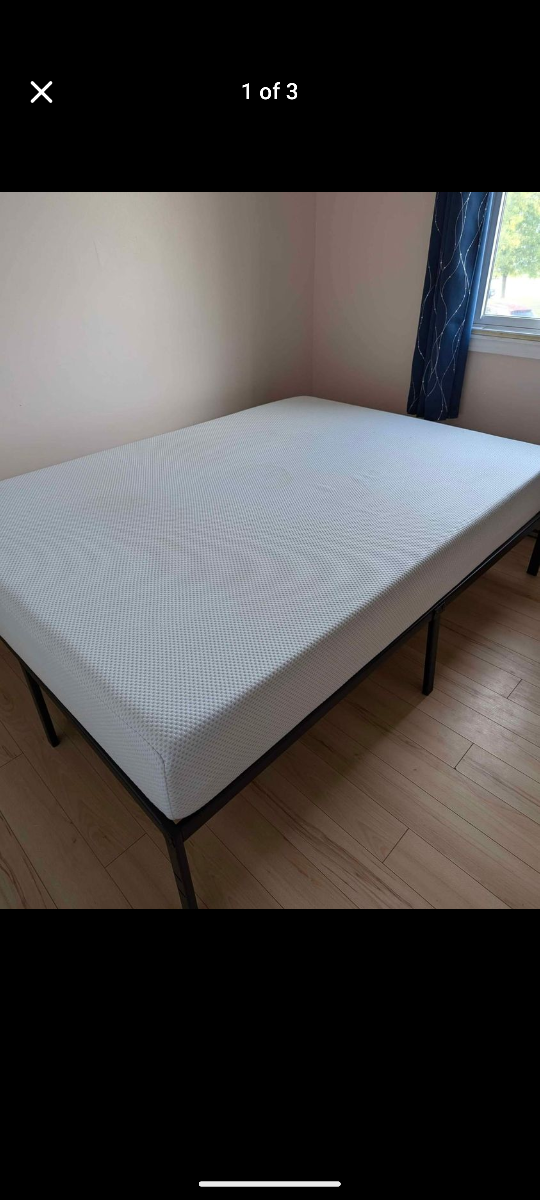 Zinus Memory Foam Full Size mattress.
