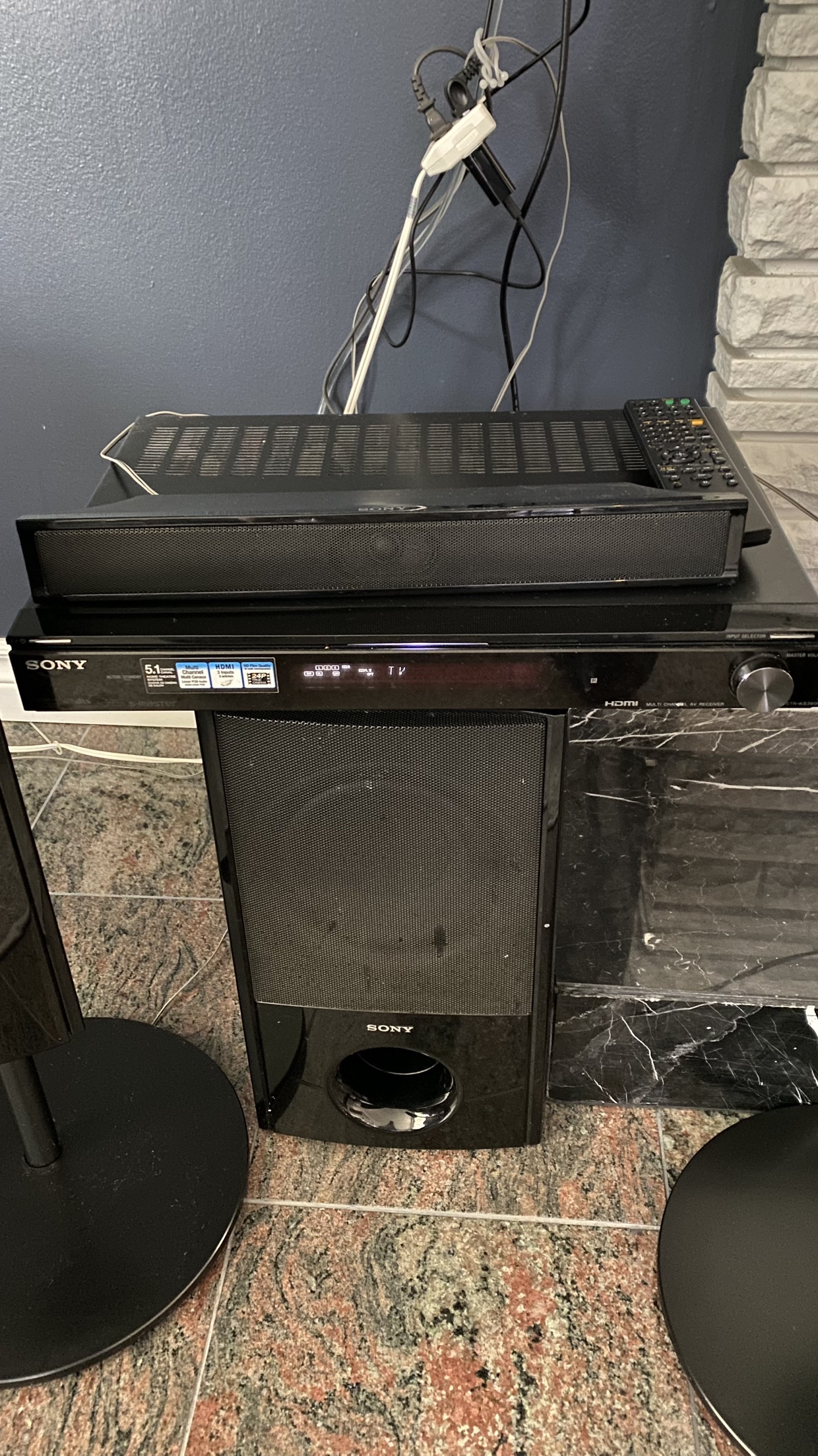 Sony Home Theatre System - photo 2