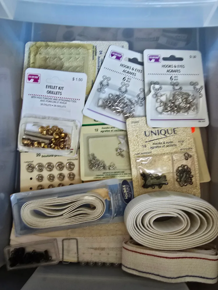 NEW lots of Sewing Supplies + Storage image indicator(4)