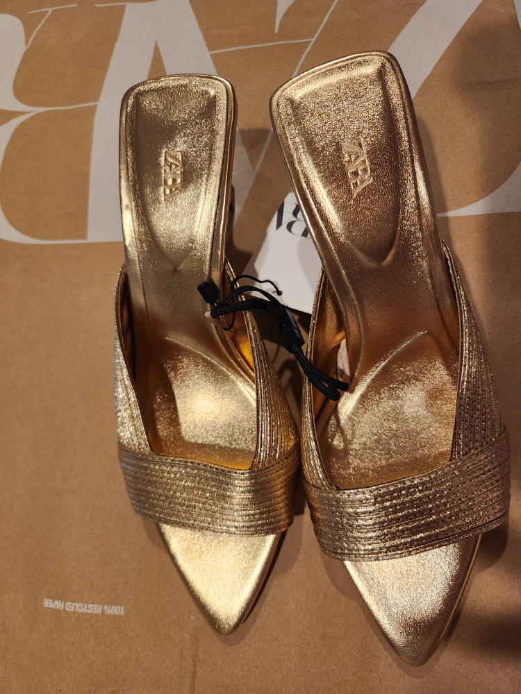 Zara Gold Metallic Sandals (Size 37) - photo 3
