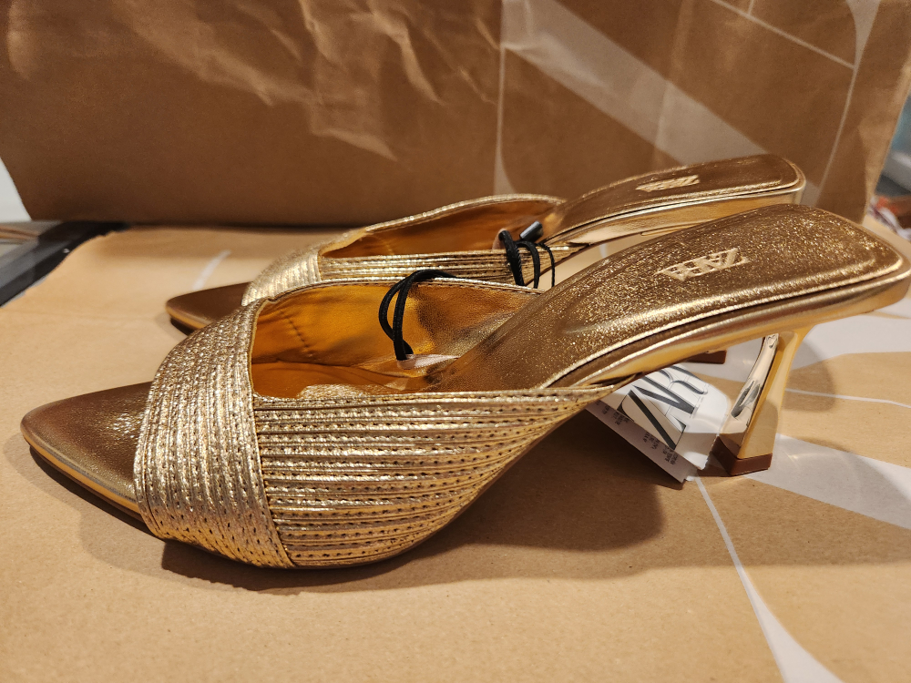Zara Gold Metallic Sandals (Size 37) - photo 4