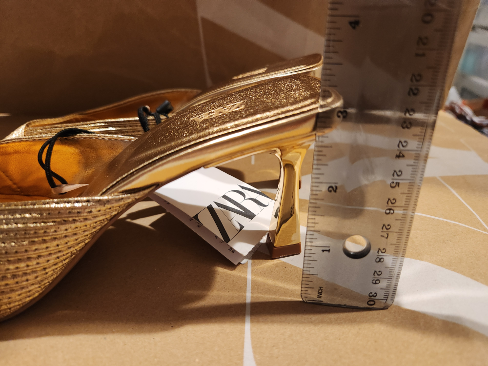 Zara Gold Metallic Sandals (Size 37) - photo 5