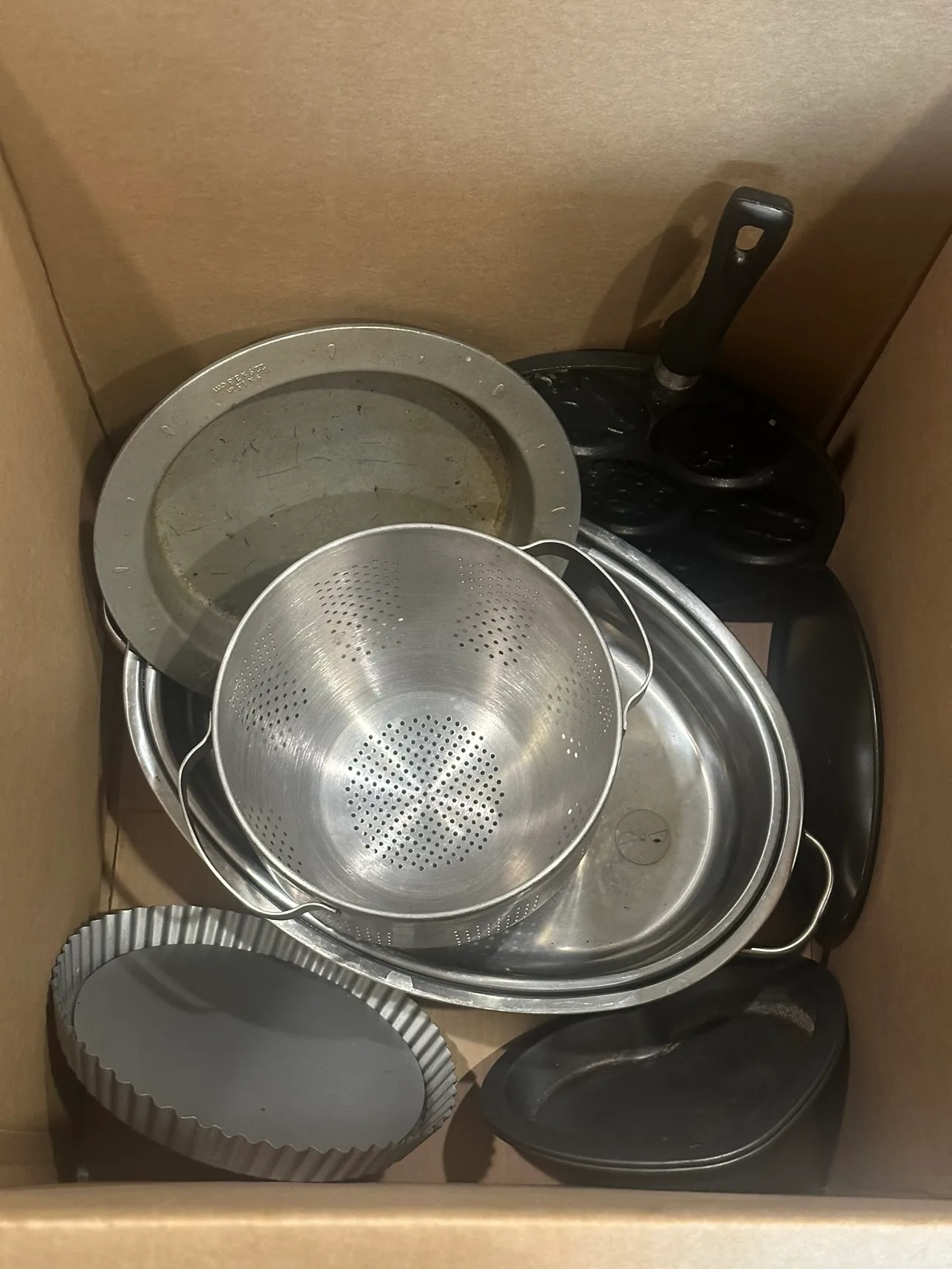 Assorted kitchen ware and pans. All for $5 thumbnail