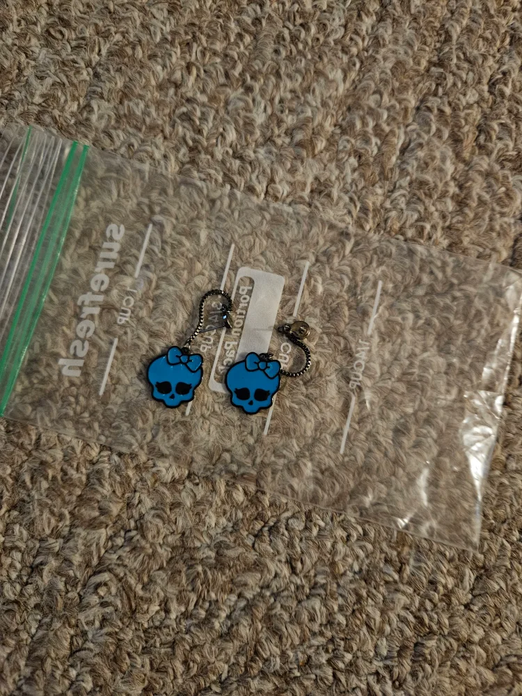 cute earrings thumbnail
