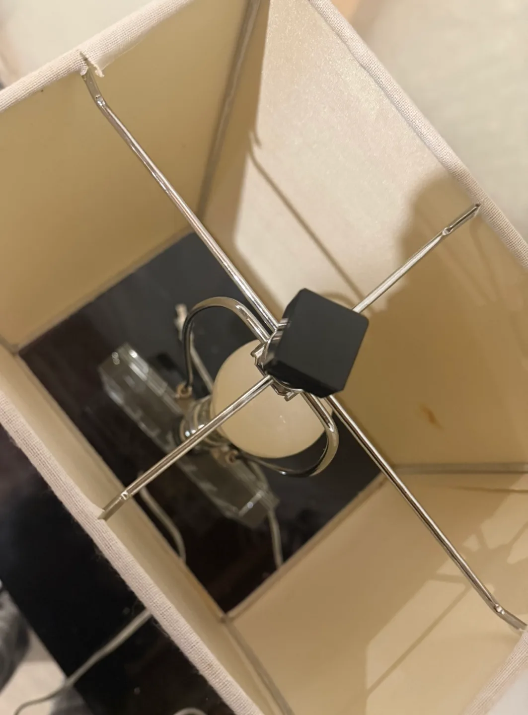 Crystal Table Lamp image indicator(3)