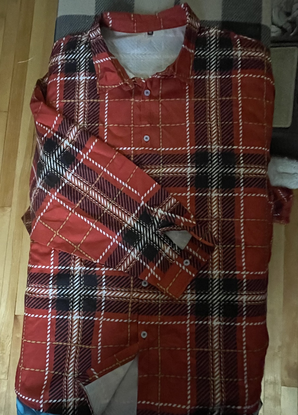 Men’s Plaid Button Down shirt