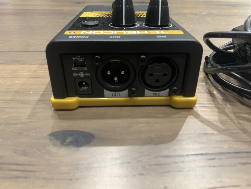 TC Helicon VoiceTone T1 Vocal Processor - photo 2