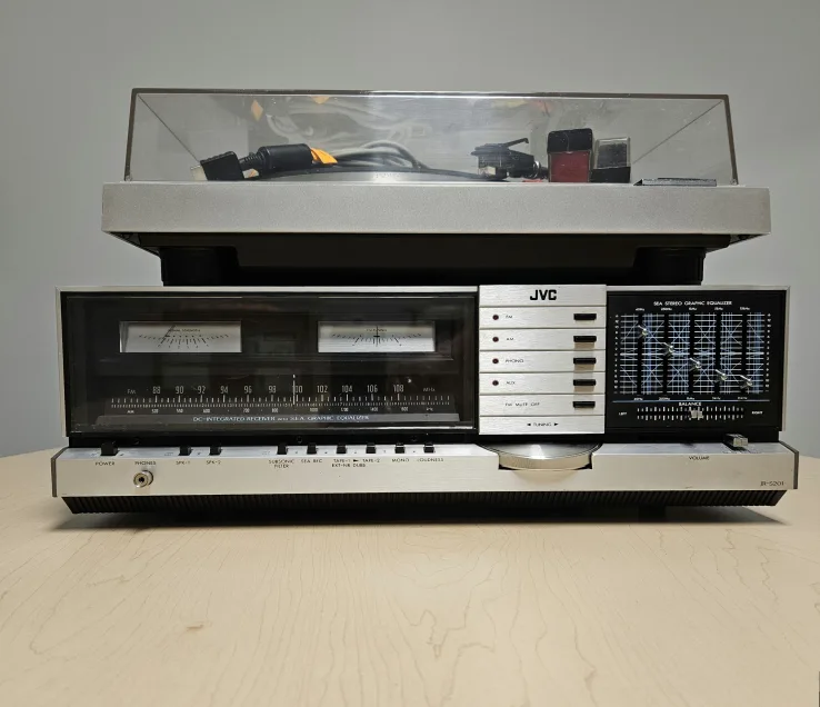 Vintage JVC Turntable & Receiver #freecycle thumbnail