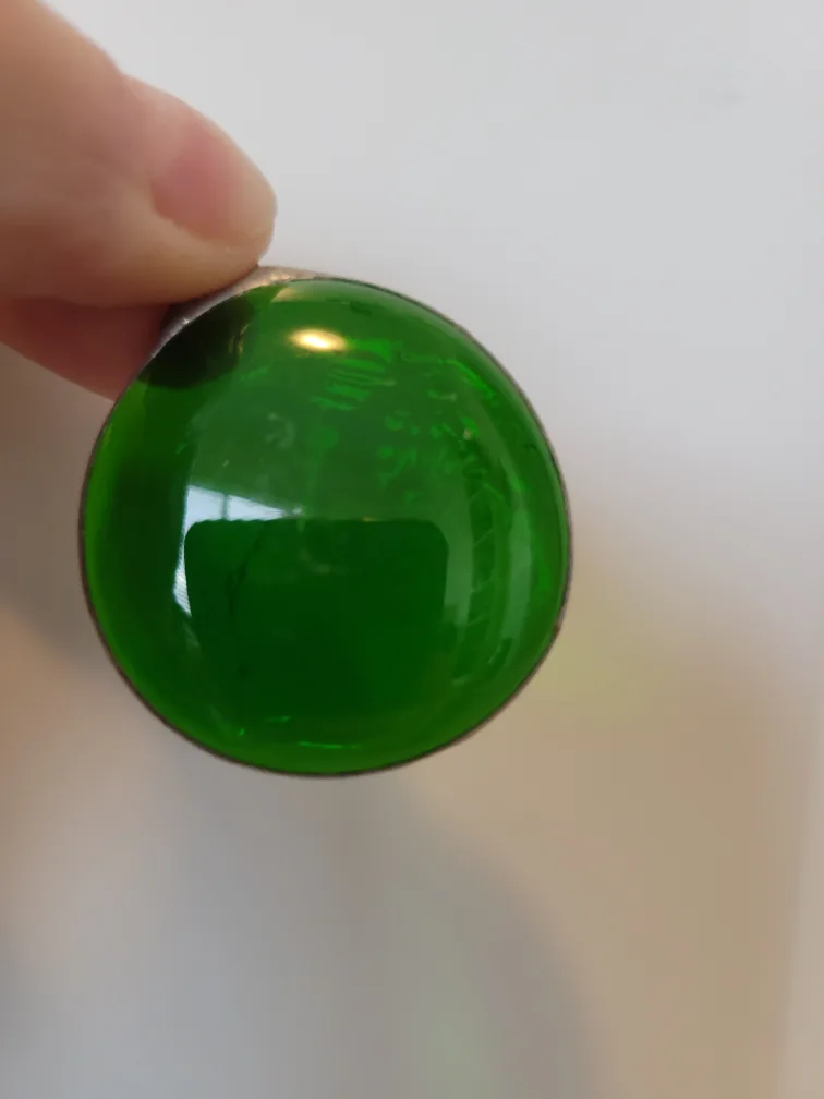 Green Glass Pendant Necklace image indicator(2)