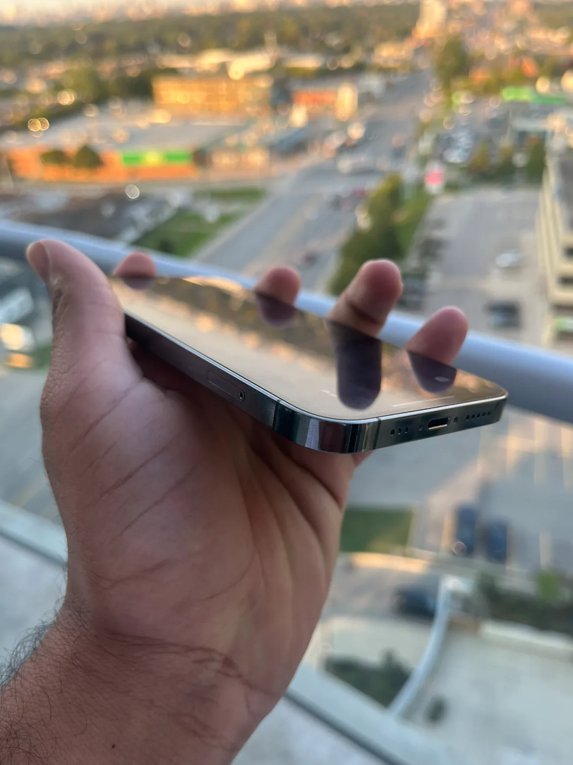 iPhone 12 Pro image indicator(4)