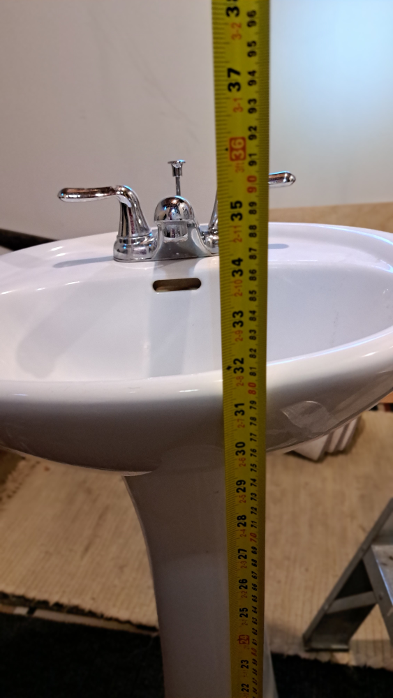 Free small pedestal bathroom sink with taps - photo 5