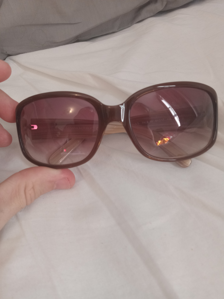 Banana Republic Sunglasses - photo 2