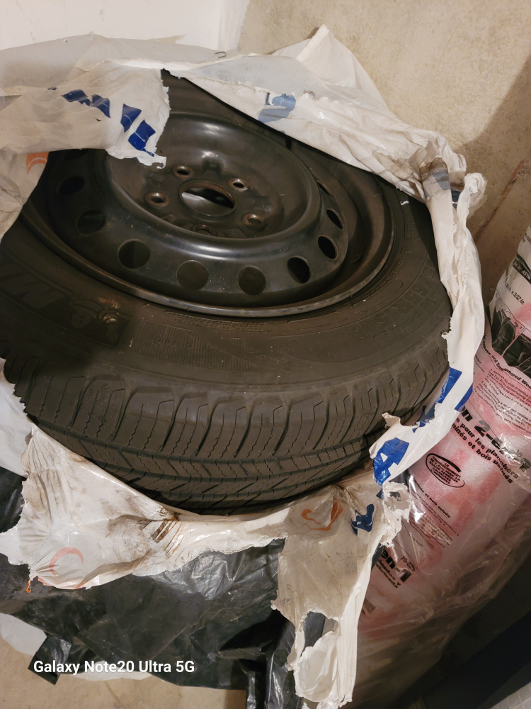 16 Inch Steel Wheel and Tire