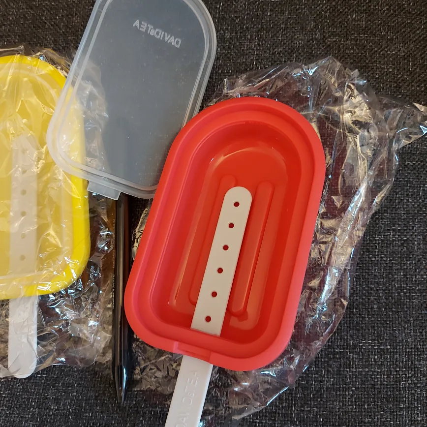 Davids Tea Set of 4 Silicone Popsicle Molds image indicator(3)