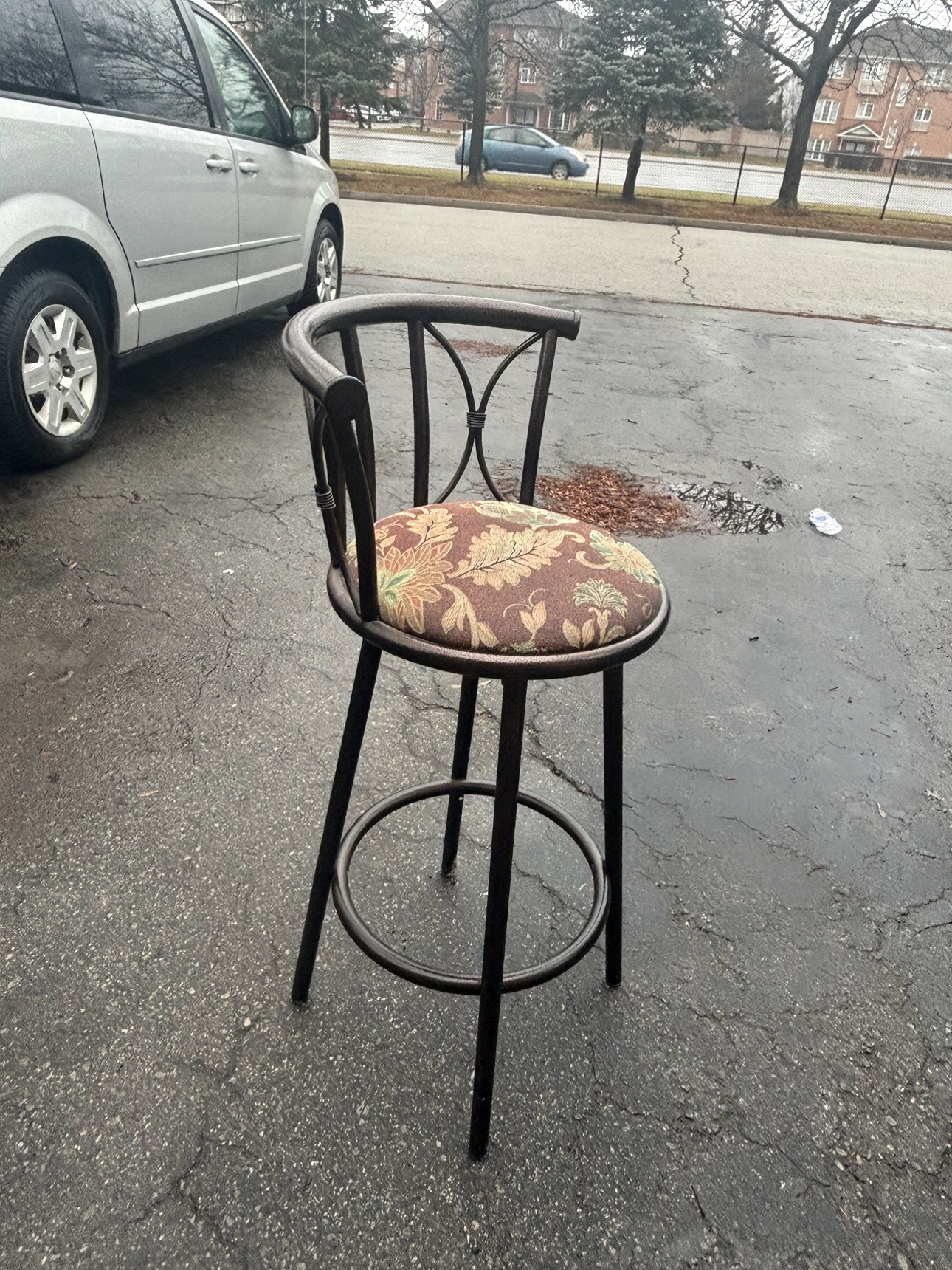 Metal Bar Stool - photo 2