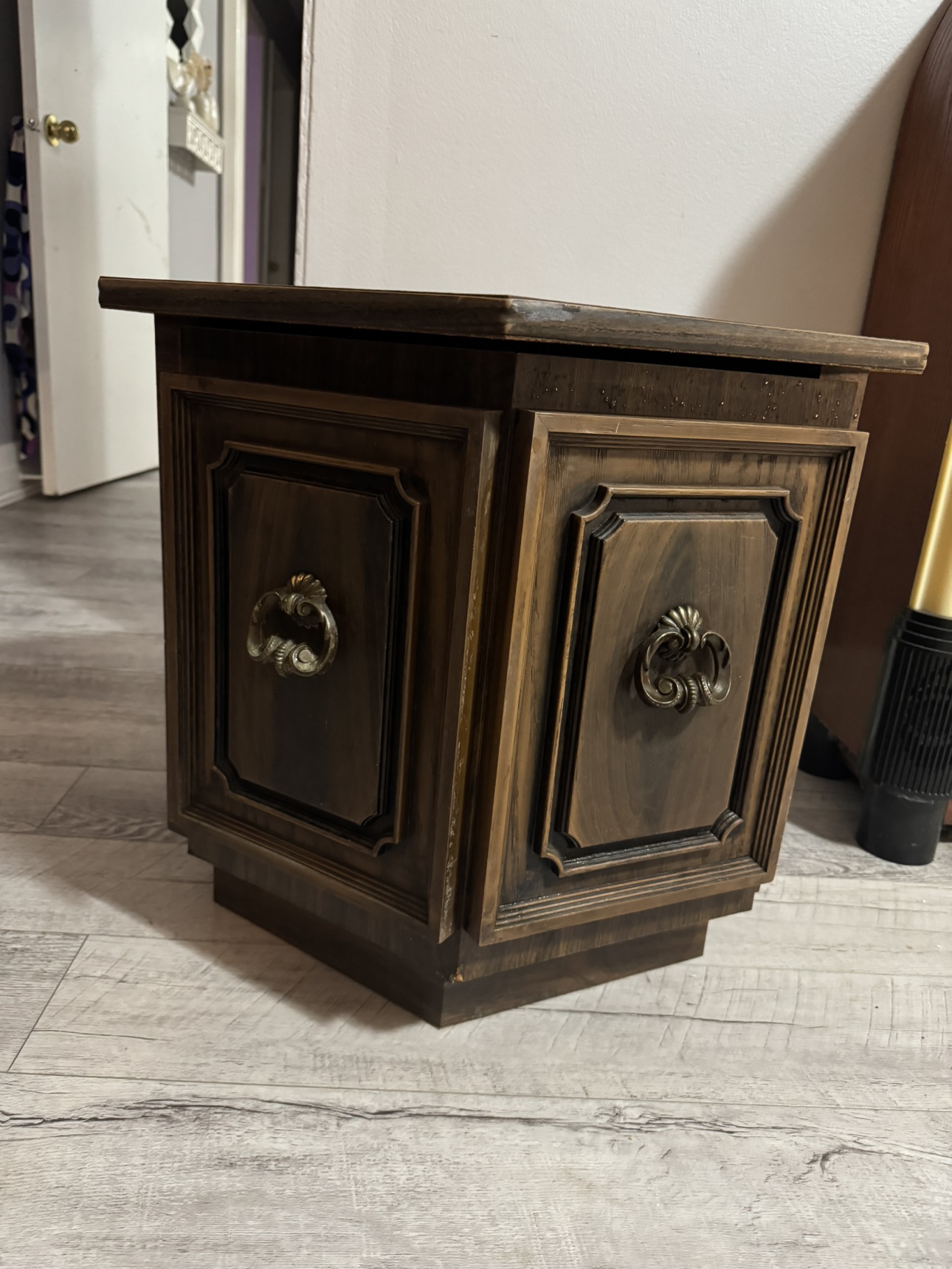 Wooden Side Table - photo 2