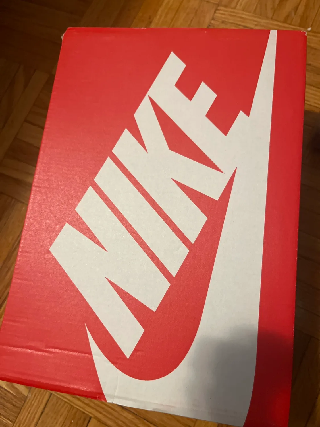 Nike MD Valiant (GS) Size 6Y image indicator(4)