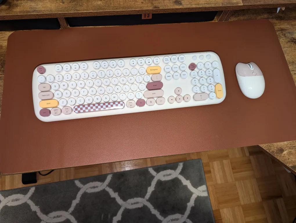 Wireless Keyboard, Mouse and Desk Mat Set thumbnail